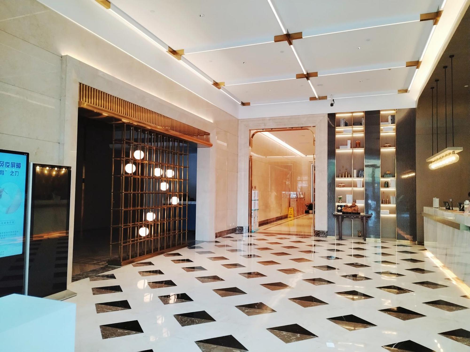 Ht Legend Hotel Changgang Metro Station Exit F -Direct To Canton Fair Kültér fotó